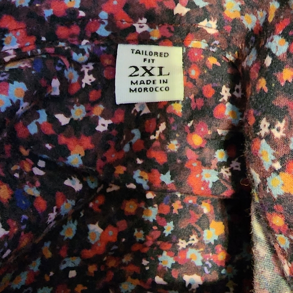 Robert Graham Button Down Shirt - Picture 4 of 8